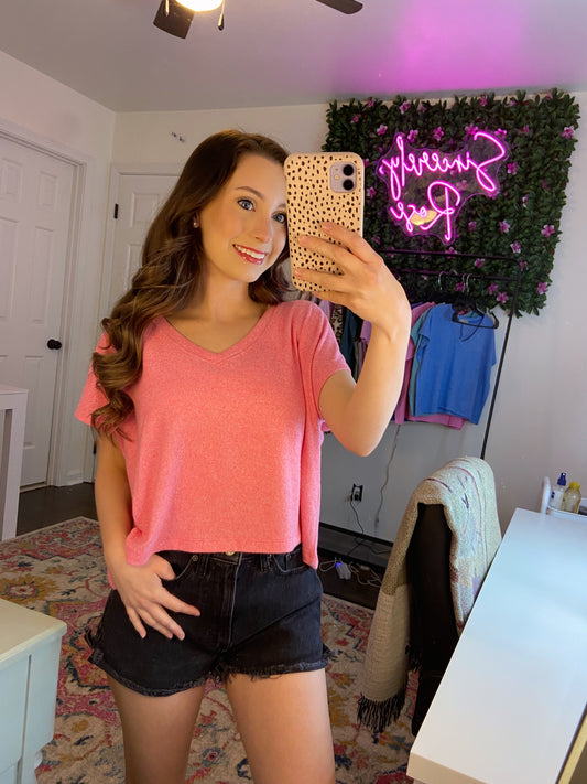 LARGE LEFT | Miley Tee - Fuchsia