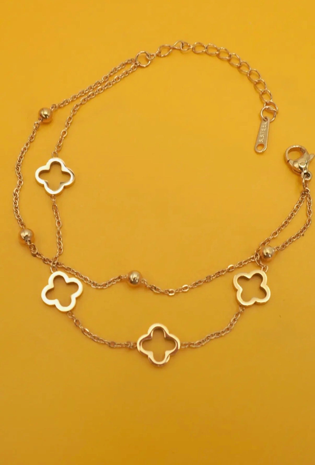 1 LEFT | Clover Bracelet
