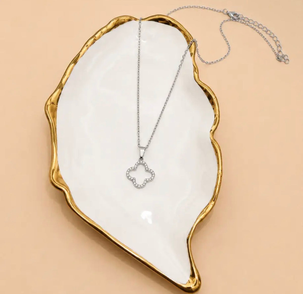 Clover Necklace - Silver