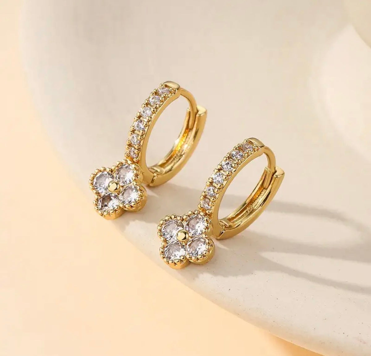 Clover Huggie Hoop Earrings