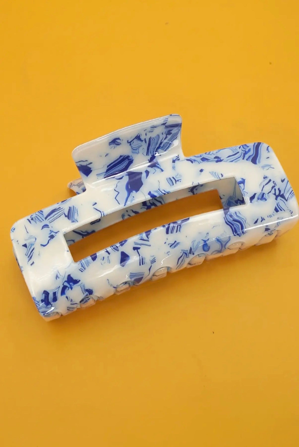 1 LEFT | Vintage Toile Hair Claw Clip